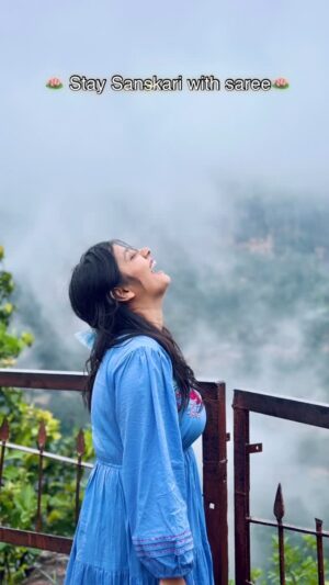 Trapti Gupta Instagram - Bhyi kya lg rhi mai.🥰😍