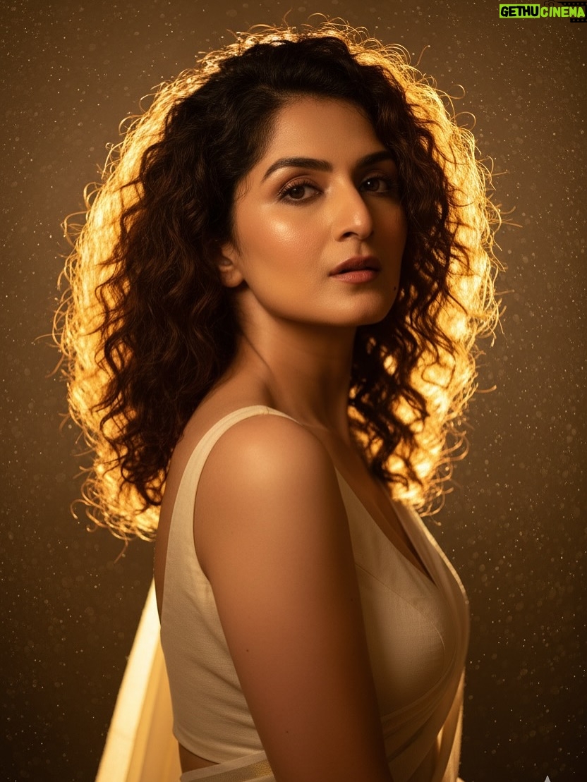 Trishaa Kamlakar - 3 Likes - Sundar Sundar Vo haseena 🤍 

#fyp #explorepage #Lovtrishaa