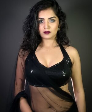 Trishaa Kamlakar Instagram - 🖤 

#fyp #explorepage #Lovtrishaa