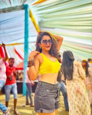 Trishaa Kamlakar Instagram - 🤍🩵🤎💜HAPPY HOLI💚💛🧡🩷 

Pc @jd.jayesh 

#holi2025 #happyholi #holipost #colours #vibes #postoftheday #Lovtrishaa