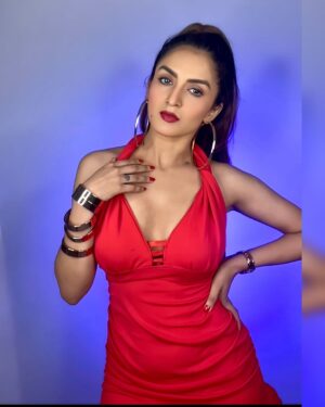 Trishaa Kamlakar Instagram - Feeling fiery in red ❤️‍🔥 

 #fyp #photoofday #instagood #explorepage #redhot #red #ootd #lookbook #Lovtrishaa