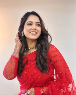 Trupti Rane Instagram - Life is too short to argue just say 
बाईईईईई……. And move on ❤️‍🔥✨
.
.
Mua - @bunny_6927_ 
.
.
.
#bunny #trending #cute #smile #viral #insta #instadaily