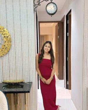 Trupti Rane Instagram - Ek haseena thiii , or uske deewane bohot the 😅❤️
.
.
Outfit- @beautyfly._official 
Golden jewellery- @iandk7 
.
.
.
.
#bunny #trending #happy #love #cute #smile #viral