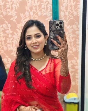 Trupti Rane Instagram - Life is too short to argue just say 
बाईईईईई……. And move on ❤️‍🔥✨
.
.
Mua - @bunny_6927_ 
.
.
.
#bunny #trending #cute #smile #viral #insta #instadaily