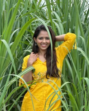 Trupti Rane Instagram - Kashi ahe sarja raajachi jodi ?? 
.
.
.
Outfit- @trend_fashioncollection 
.
.
.
.
.
#bunny #trending #kolhapur #love #cute #smile #viral