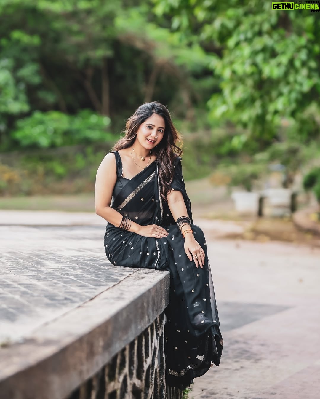 Trupti Rane - 95.1K Likes - The sexiest curve on your body is your smile ❤️🙈
.
.
Saree - @anki_sareejwellery_collection 
Pc - @ashish_jadhav_photography 
Jewellery- @sk_jewellery_creation16 
Mua - @truptirane_makeover 
.
.
.
.
#bunny #trending #happy #love #cute #smile #viral #instadaily #black #blacksaree