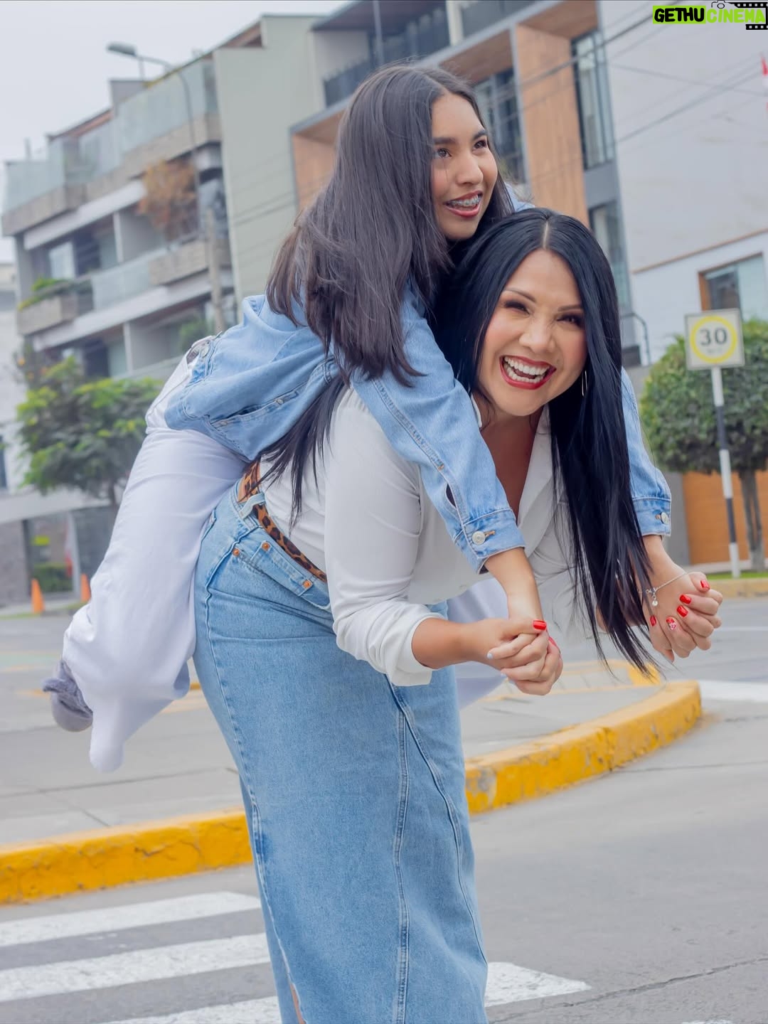 Tula Rodríguez - 47.3K Likes - Juntas somos el mejor duo, pero en nuestro corazón siempre seremos el mejor equipo de 3 y desde el cielo estoy segura que está orgulloso de ti 🤍
TE AMAMOS ❤️

#DiosEsBueno #DiosTeAma #Familia