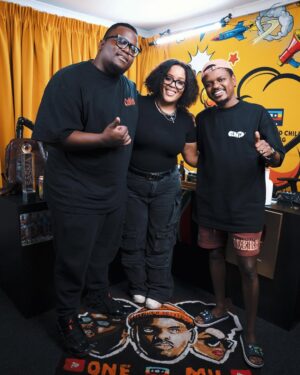 Tumi Morake Instagram - Another comedian Today, on a brand new episode of #Podcastandchill
Asdesheni🔥🍾