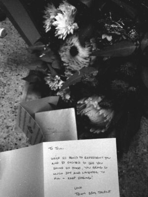 Tumi Morake Instagram - Grateful for the flowers I continue to receive while I’m still alive. 
This goes out to everyone that’s shown me love and support in this thing we call life/impilo/BOPHELO !! This is a reminder to reach out to your loved ones, colleagues, or even strangers because you never really know what people are REALLY going through out there or maybe simply just in need of a morale booster. #Ubuntu. #Motho ke Motho Ka Batho. #Help a Helping Hand. 

@osmtalent 
@primoexecutivecars 

#tumibathong #hauweng #berekamosadi #FirstladyOfSAComedy #comedy #gratitude #growth