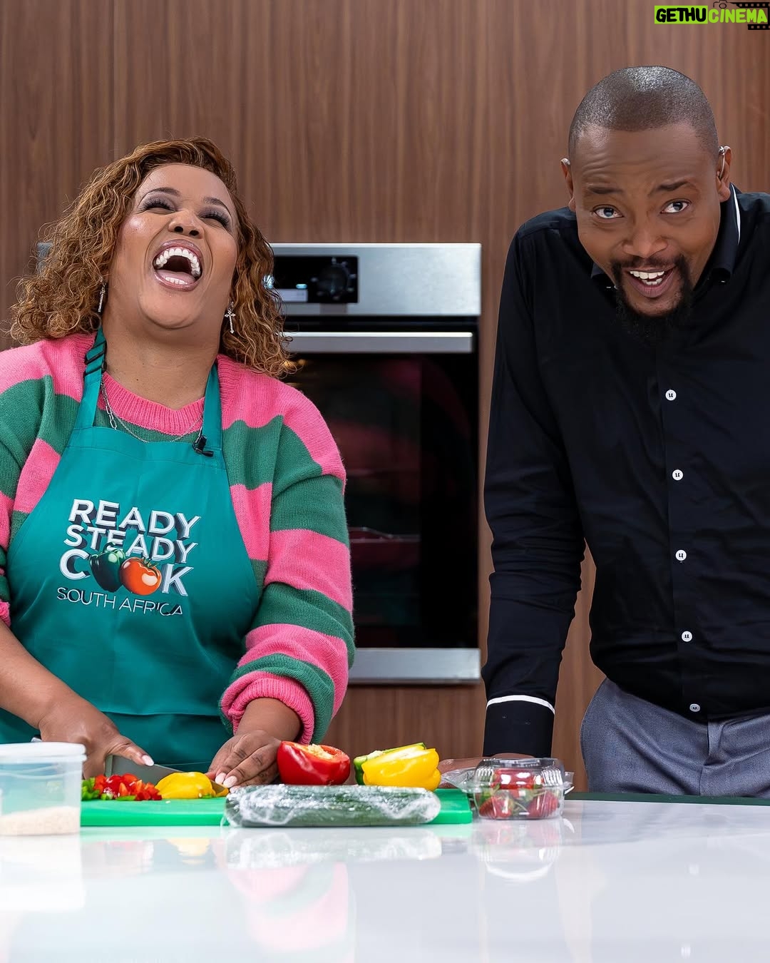 Tumi Morake - 1.2K Likes - Catch tonights episode of @readysteadycooksa with myself and @mrjordanflyy as we cook it out on @sabc3 , where we make “the things that make the pots cannot make the pots to be done” & If you dont gerrit forget about it. Just tune in tonight to witness the vibes and insights.

Hosted by yours truly: : @moshendiki 

GreenTeam Chef’shenko: @lornamaseko 

RedTeam Chef’shenko: @mmule_setati 

#tumibathong #hauweng #berekamosadi #readysteadycook #chef #cheflife #sabc3 #episode #food #fun