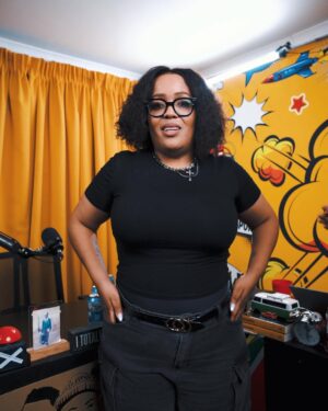 Tumi Morake Instagram - Another comedian Today, on a brand new episode of #Podcastandchill
Asdesheni🔥🍾