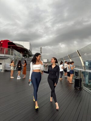 Tyna Dwi Jayanti Instagram - To my body, thank you.
Had the best soul flow class session at @marinabaysands 🤍 it’s all about grounding phrases, connecting mind and body through free, intuitive movement. Feeling recharged, peace and joyful.
#AboveBeyond