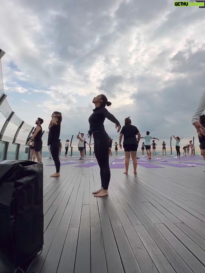 Tyna Dwi Jayanti - 16.6K Likes - To my body, thank you.

Had the best soul flow class session at @marinabaysands 🤍 it’s all about grounding phrases, connecting mind and body through free, intuitive movement. Feeling recharged, peace and joyful.
#AboveBeyond