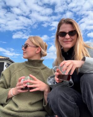 Ulrikke Falch Instagram - Spise drikke leke