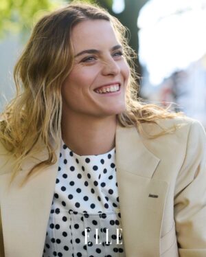 Ulrikke Falch Instagram - ✨ “Hva betyr egentlig skam?”
@ulrikkefalch reflekterer over tittelen SKAM – og hvordan følelsen av skam former oss som mennesker.

Les hele intervjuet i vår nyeste sommerutgave nå! 

Foto: @cathrinewessel 

#skamnorway #skam #ellenorge #vildeskam #skamvilde