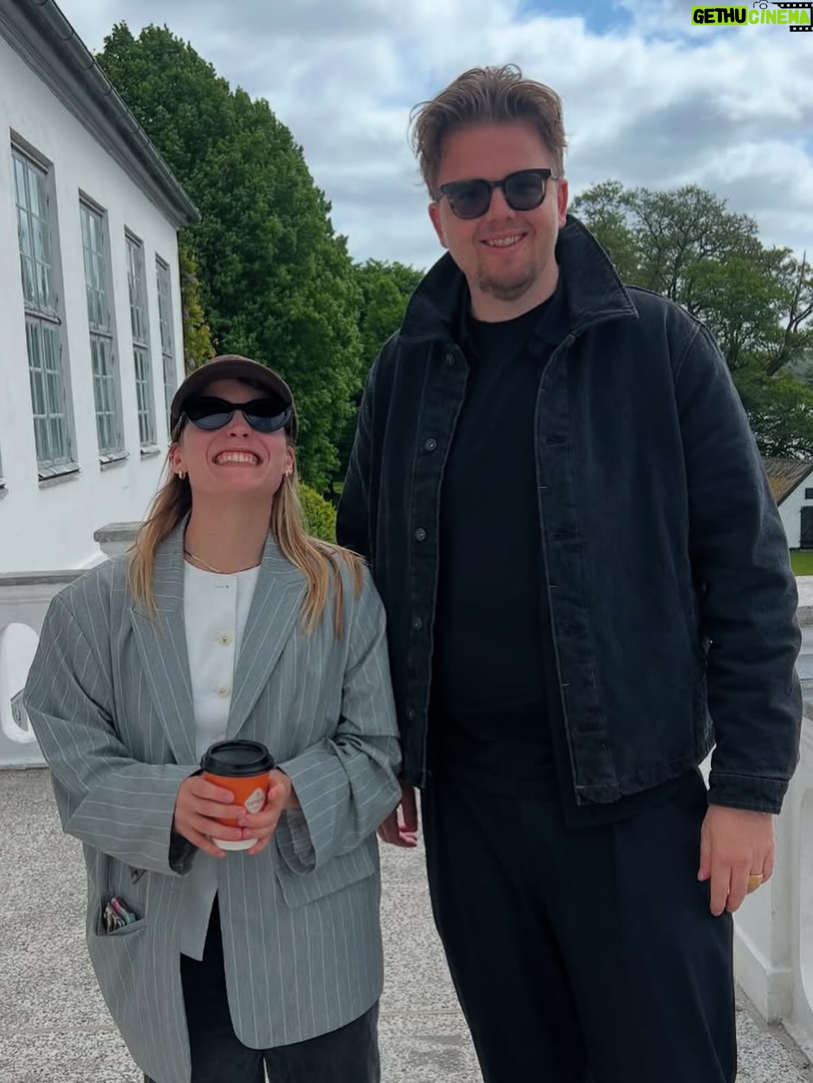 Ulrikke Falch - 3 Likes - Hallooo i januar dro jeg til København for å skrive manus til en tvserie med @madsestegger og @hannedmontanned for DR, og nå er vi i opptak! 😭 til høsten (efteråret) er det premiere 🎬