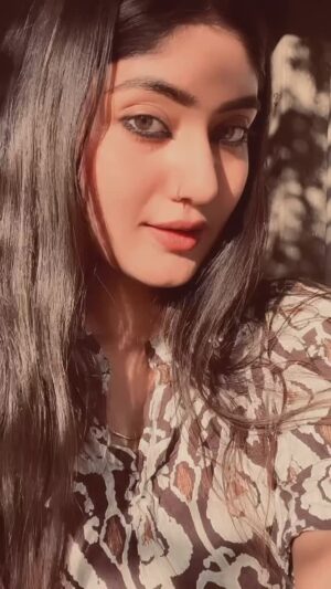 Umisha Ashar Instagram - Chhade Ga 🥺

@official_rnait
@urban_mediaa

#punjabi #Sad #Song #trending #song #emotional #video