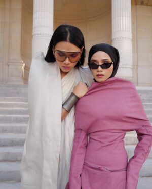 Ummi Nazeera Instagram - My first Rick Owens show in Paris.
Happy to be here representing Malaysia
Proud to be the only hijabi here
The collections.. I love it.
#pfw2025 #RickOwens