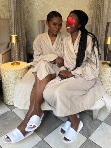Actress Unathi Nkayi HD Photos and Wallpapers August 2025