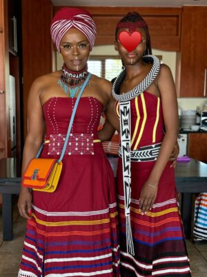 Unathi Nkayi Instagram - It’s your birthday and we’re apart for the first time. I’m a bag of mixed emotions BUT my heart is filled with so much pride. I love you up to God my baby. You have made me a better person. I admire the young lady you are choosing to be. Thank you for being you. Happy Birthday Mboshla. Happy Birthday my MooMoo🫶🏾♥️♥️♥️♥️♥️♥️ Happy 14th Birhday my Twin. I LOVE YOU