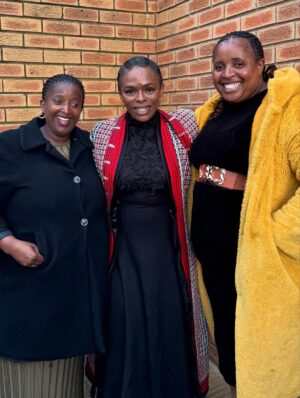 Unathi Nkayi Instagram - FAREWELLS
My family has had to bury someone every month in the EC this entire year of 2025.
Phofu my father started the farewells with his passing and burial in Jan and izolo we buried my mother’s LAST LIVING brother uMaseyida.
Mourning is a weird MF coz as much as it is painful we are ALSO surrounded by family that we don’t see everyday.
We have promised eachother a reunion THIS year after ukukhululwa izila🤞🏾
I KHANT wait.
I love you Bantase♥️