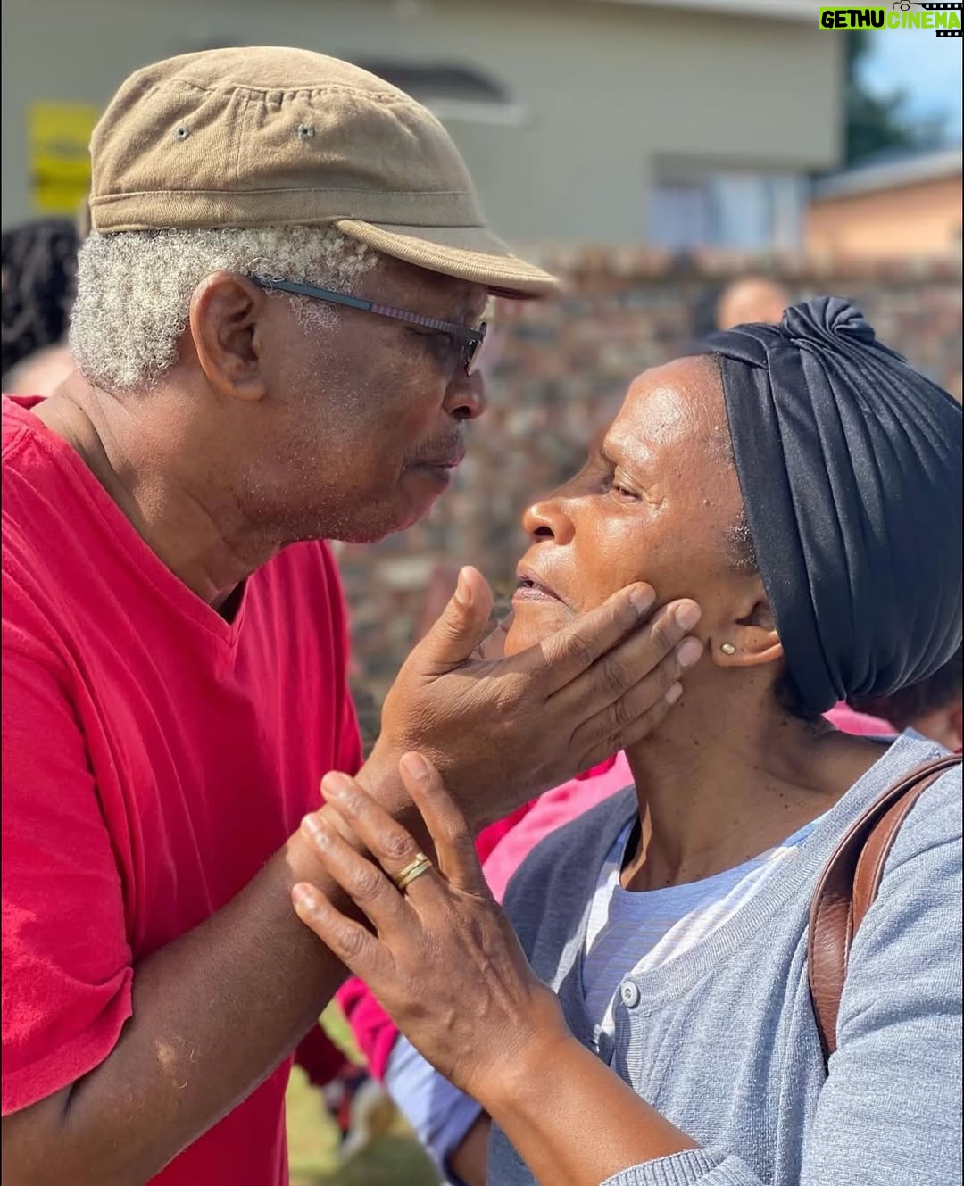 Unathi Nkayi Wiki, Biography, Age, Gallery, Spouse and more