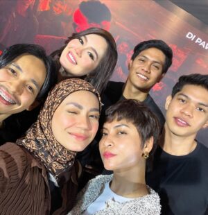 Uqasha Senrose Instagram - support my husband’s new film #Takluk ! Puas hati film ni best so guys pargi tengok tau 💕