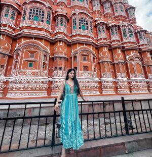 Utkarsha Raturi Instagram - Where every corner tells a Royal story - Jaipur dairies 🌸
.
.
.
.
.
#trending#viral#jaipur#jaipurstay#pinkcity
#hawamahal#jaipurcity#staycation#travel#rajasthan#pinkcity#travelphotography