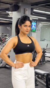 Actress Utkarsha Raturi HD Photos and Wallpapers July 2025