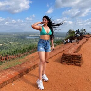 Utkarsha Raturi Instagram - 🌸🌸
.
.
.
.
#travel#travelphotography#travelgram#trending
#srilanka#sigiriya#lionrock#sigiriyarock#fyp#explore#srilankatourism