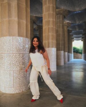 Vagmita Jiji Instagram - If you’d told me a year ago that I would be the face of an International Brand’s clothing collection, I’d think you were delulu. If you had told me I would fly to Spain, curate my own Basics collection with @mango, have it listed on one of the biggest e-retail platforms in India, @myntra, I’d say “hosh mein ho kya bhai??”

But here we are 🥺 my Basics Collection : Vagmita x Mango is out on Myntra for you to shop, wear and love! Batana kaisa laga ❤️

Special thanks to @kejalparekh for the opportunity and @praachikapse for being the pillar of support throughout! @sabinahalder for the stunnnning looks and the entire camera crew for the gorgeous pictures and videos ✨