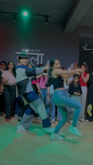 Vaidehi Instagram - DIL DING DONG DING DOLEEE🔥 Power packed performance with @aadilkhann sirr🔥❤️
•
🧠 @aadilkhann sirr🔥
📍 @qalastudioss ✨
•
#dingdong #reels #trending #viral #fypシ #explore #aadilkhann #vaidehi_theperformer