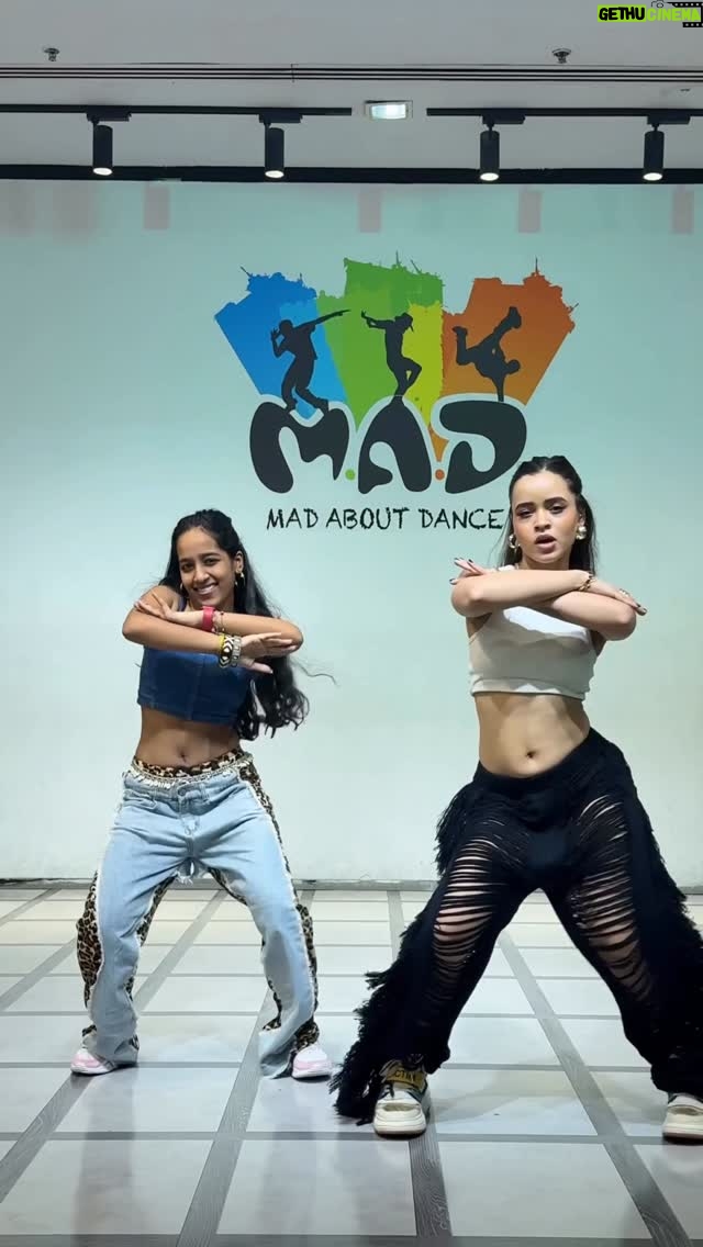 Vaidehi - 10.6K Likes - STILL CAN’T GET OVER THIS SONGGG😆😆OH MAMA TETEMA🔥😍 
@norafatehi @shreyaghoshal ✨
•
🧠 @perysheetal17 maam🙌  jaldi aao dubaiiii🫶
@rayvanny ✨
•
#ohmamatetema #norafatehi #reels #trending #viral #fypシ #explore #shreyaghosal #vaidehi_theperformer