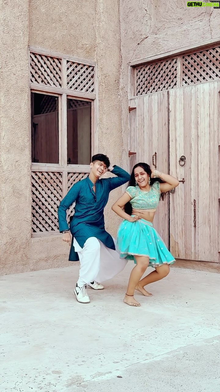 Vaidehi - 13.4K Likes - KAATI RAAT MAINA KHETON MEIN TU AAYI NAII❤️‍🔥

🧠 & dancing w/ @danceastic_om bhaiya🫶 see you super soon😄
@shraddhakapoor @rajkummar_rao @nowitsabhi @aparshakti_khurana 💕

#aayinai #stree2 #shraddhakapoor #rajkummarrao #reels #trending #viral #fypシ #vaidehi_theperformer