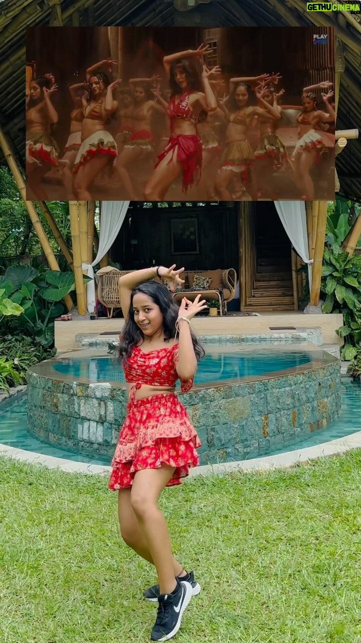 Vaidehi - 12.4K Likes - found this dress and it immediately reminded @jacquelienefernandez ma’am’s #yimmyyimmy ❤️❤️
•
Dc @piyush_bhagat sir @shaziasamji maam❤️
@shreyaghoshal @tayc ❤️
Ps - STILL NO ONE HAS GUESSED WHERE I AM😆😆
•
#yimmyyimmy #jacquelinefernandez #shreyaghoshal #tayc #piyushazia #reels #trending #viral #fypシ #vaidehi_theperformer