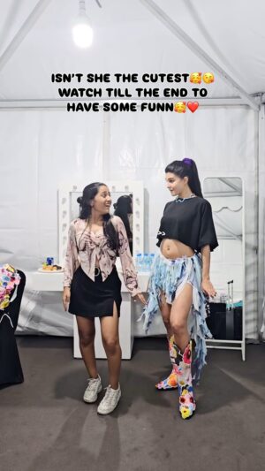 Vaidehi Instagram - Here are the BLOOPERS of #yimmyyimmy with the GORGEOUS & CUTEST @jacquelienefernandez maam❤️❤️ Love you sooo muchhh maam🥰
•
#yimmyyimmy #jacquelinefernandez #blooper #fun #reels #viral #fypシ #vaidehi_theperformer
