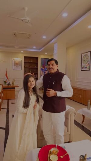 Vaidika laddha Instagram - GLOBAL INVESTORS SUMMIT ,BHOPAL 💥
Let’s go to the CM House!!!!!
Still can’t believe I got the incredible opportunity to visit the CM House and meet the Honourable Chief Minister of Madhya Pradesh! 🇮🇳✨ The best part? I had the privilege to serve a dish made by me! 👨🍳💫
Truly honored to be a part of the Global Investors Summit, a landmark initiative that’s set to bring new opportunities to MP! 🚀
GIS, which is set to be a game-changer for MP! 🌍💼
Can’t wait to see the amazing future ahead! 💼🌍
*•Rabdi:*
~1 liter full-fat milk
~1/4 cup condensed milk(adjust as per taste)
~1/2 tsp cardamom powder
~10-12 pistachios (chopped)
~5-6 saffron strands
Method:
•In a heavy-bottom pan, bring milk to a boil.
•Lower the flame and let it simmer, stirring occasionally, and scraping the sides to mix the malai back in.
•Once reduced to half, add sugar, cardamom powder, and saffron milk. Mix well
•Add chopped nuts, stir, and cook for 5 more minutes. Let it cool and refrigerate.Serve Chilled & Enjoy!
*Gulab jamun:*
Ingredients:
For Gulab Jamun:
~1 cup mawa
~1/4 cup maida
~2 tbsp milk powder
~Ghee (for frying)
For Sugar Syrup:
~1.5 cups sugar
~1.5 cups water
~1/2 tsp cardamom powder
~Few saffron strands
Method:
•Boil sugar and water until slightly sticky. Add cardamom, saffron. Keep warm.
•Mix Mava, flour, Add milk powder and knead into a soft dough. Rest for 10 minutes.
•Make small, crack-free balls.
•Heat ghee on low-medium flame. Fry until golden brown, stirring gently.
•Add fried balls to warm sugar syrup. Let them soak for 2-3 hours. Serve warm & enjoy!
Follow @eatandeatttttt for more such easy recipes.