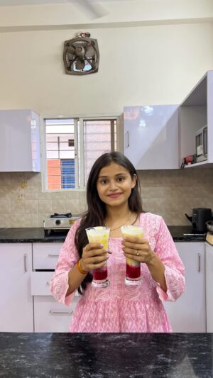 Vaidika laddha Instagram - Beat the heat with this homemade badam falooda! 🧊🌸
Rich badam shake infused with *Hamdard Khaalis Saffron* , layered with falooda sev, sabja seeds, and topped with ice cream.
Perfect for summer indulgence – creamy, nutty, refreshing!
Order now from myhamdardstore.com
Badam falooda 😋💗
~ 10-15 Badam
• Soak them into hot water
~ sabja seeds
• soak them in water
~ 1 litre milk
~ 3 tbsp sugar
• let it reduce into half.
• Peel the soaked badam & grind it with some milk in a fine paste .
• Add this paste in a milk.
~ 5-6 strands of *Hamdard Khaalis Saffron*
• Mix it well & let it cool down .
~ rose syrup
~ ice cubes
~ Boiled seviyaan
~ vanilla ice cream
~ tutti frutti
~ Dryfruits
~ strands of *Hamdard Khaalis Saffron*
•In a glass arrange the falooda in layers as shown in the video .
*#HamdardKhaalisSaffron #HamdardKhaalis*
Follow @eatandeatttttt for more such easy recipes.