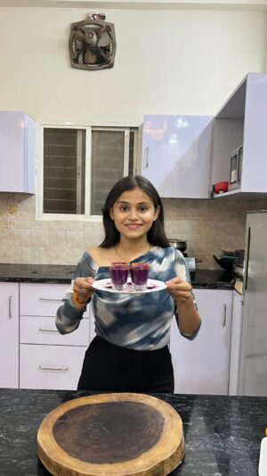 Vaidika laddha Instagram - Jamun shots😋💗
~ 200 gms Jamun
• Deseed jamuns & chop them into pieces.
~Mint leaves-10-15
~Black salt-1/4 tsp
~Chaat masala-1/4
~Sugar-2 tsp
~Ice cubes-10-15
•Blend the mix until it becomes smooth in consistency, you can also add some amount of water to adjust consistency if needed.
For Garnishing:
~Lemon-1
~Salt 1/2 tsp
~Red chilli 1/4 tsp
~chaat masala 1/4 tbsp
• mix it well & coat the glasses & pour the juice into it.
Enjoy!!!!!!!!
Follow @eatandeatttttt for more such easy recipes.
