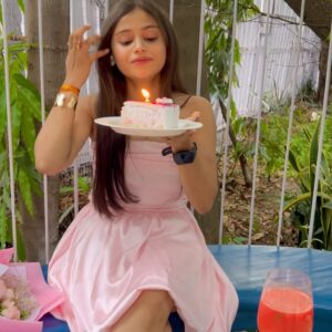 Vaidika laddha Instagram - Birthday Dump🎀🌸