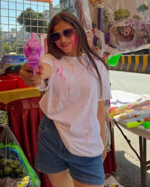 Vaidika laddha Instagram - Bura na maano Holi hai ❤️🎨🤍