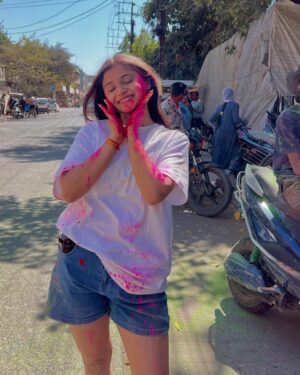 Vaidika laddha Instagram - Bura na maano Holi hai ❤️🎨🤍
