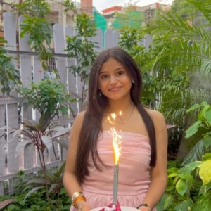 Vaidika laddha Instagram - Birthday Dump🎀🌸