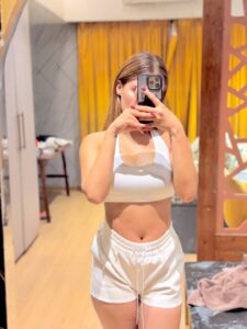 Vaishali Chaudhary Khutail Most Liked Photos and Posts