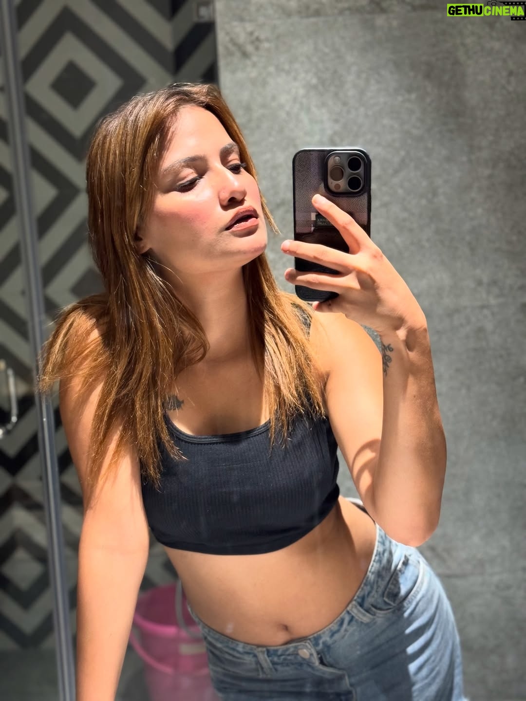 Vaishali Chaudhary Khutail - 64.9K Likes - Value yourself 🖤