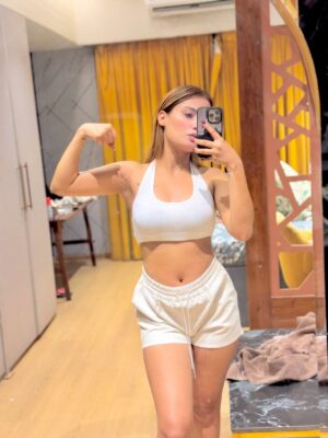 Vaishali Chaudhary Khutail Instagram - Fake people dress rich, talk big, and give nothing 🥂
