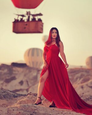 Vaishnavi Naik Instagram - In the City of Balloons..
In the Valley of Love..♥️
📍Cappadocia, Turkey
@damlafilms
#lovevalley #cappadocia #hotairballoons #redgown #photoshoot #beingnavi ✨