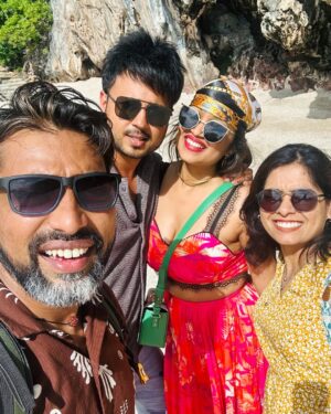 Vaishnavi Naik Instagram - Tell me, Where you travelling next?? 😍🧳✈️
#travel #destination #krabi #memories #bestdays #friends #ronavi #beingnavi ✨