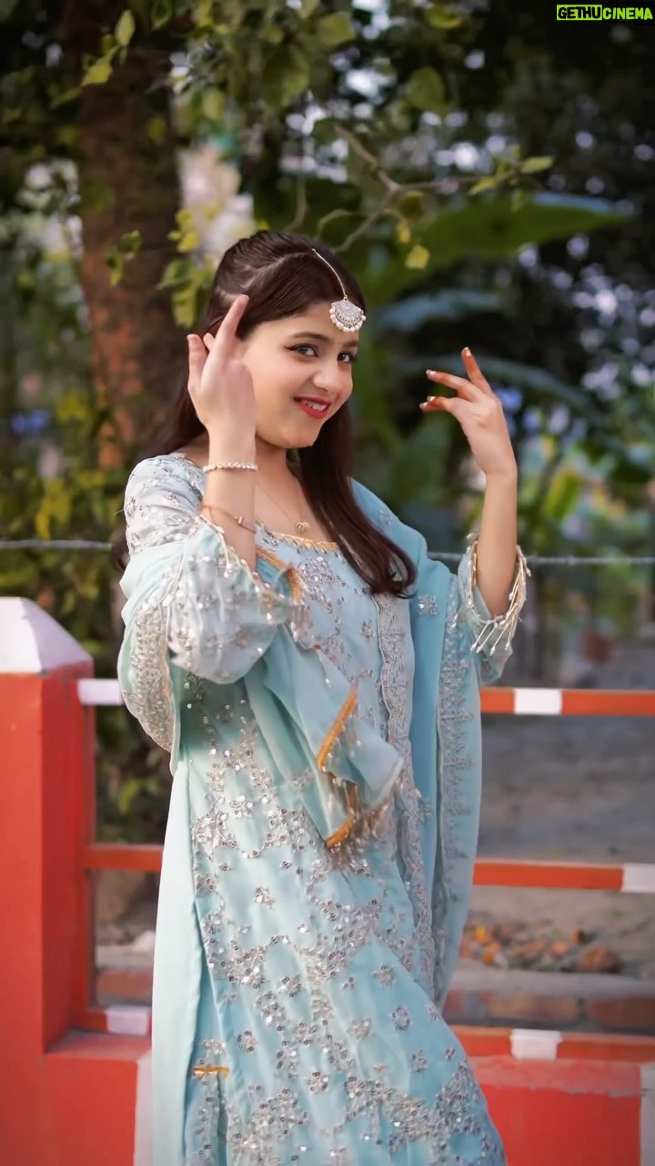 Vaishnavi Seth - 101.6K Likes - Meri desi look pe 😉

#reelsvideo #foryou