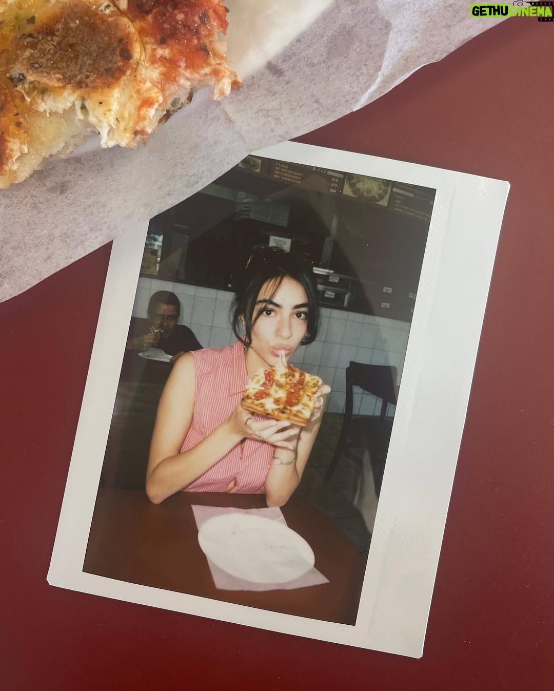 Valentina Buzzurro - 22.1K Likes - 🍕🇮🇹
@brunobicalhoc